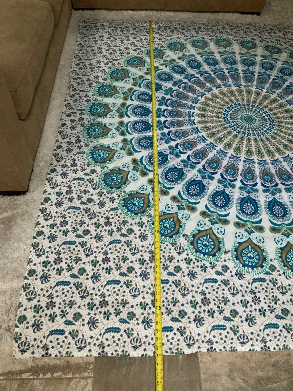 Pottery Barn Dorm Wall hanging 80x91 Boho Yoga Mandala Bed covering Teen Workout